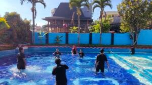 Kupas Puyuh hingga Voli Air Meriahkan Hari Kedua Family Gathering