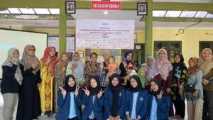 Mahasiswa KKN UMG mengadakan Penyuluhan Digital tentang Pentingnya ASI bagi Ibu Menyusui