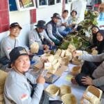 Green Kurban Lazismu Surabaya, 800 Paket Daging Dibungkus Daun Jati Tanpa Plastik