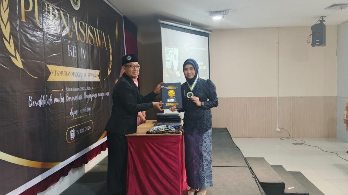 MTs Muhammadiyah 19 Surabaya Lepas 54 Siswa, Tekankan 6 Karakter Pelajar Muhammadiyah