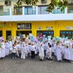 Pawai Muharam TK Aisyiyah 36 PPI Gresik Meriah dengan Poster dan Baju Putih