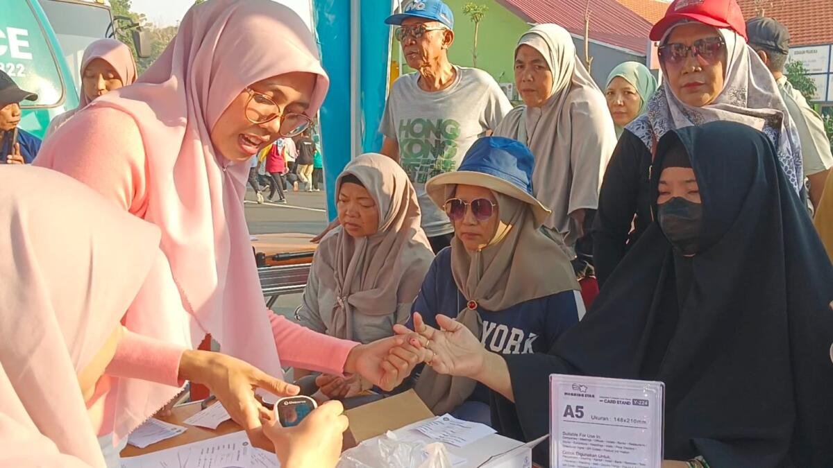 RSU Assakinah Medika Layani Pemeriksaan Kesehatan Gratis bagi Ratusan Warga di CFD Sidoarjo