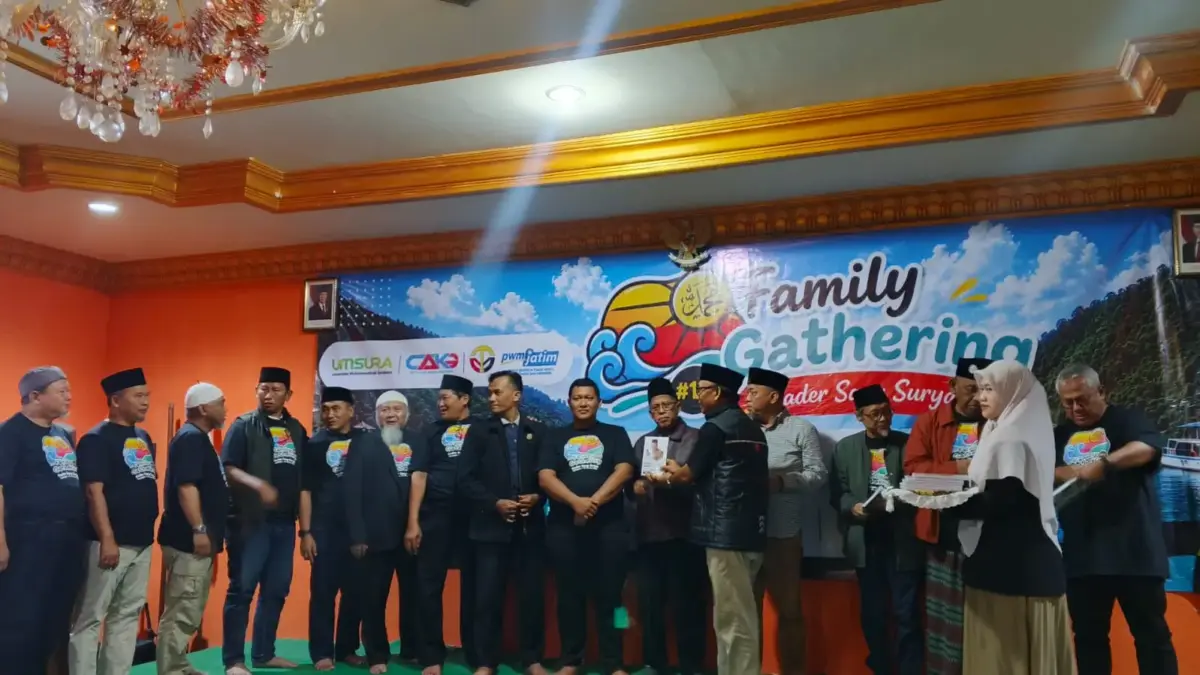 Suasana Haru Iringi Peluncuran Buku Muhammad Mirdasy di Family Gathering