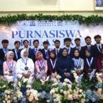 Suasana Khidmat dan Meriah Mewarnai Purnasiswa Kelas IX SMP Muhammadiyah 11 Surabaya