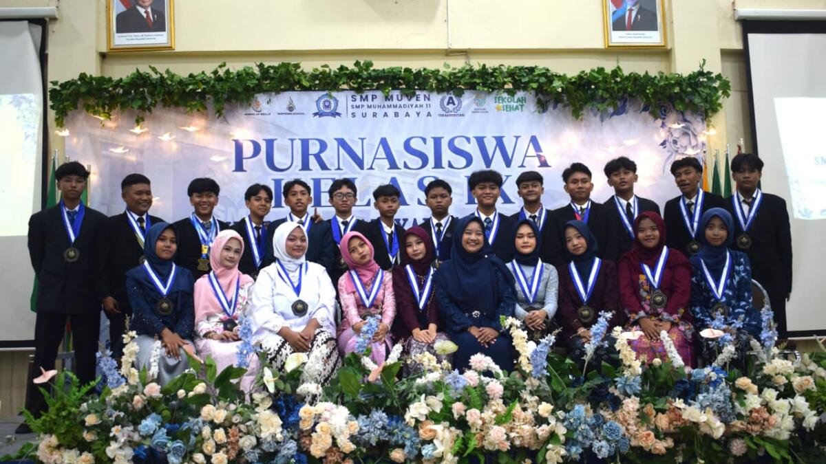 Suasana Khidmat dan Meriah Mewarnai Purnasiswa Kelas IX SMP Muhammadiyah 11 Surabaya