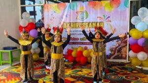 Tampil Lincah di Akhirussanah, Siswa TK ABA 49 Griya Kencana Bawakan Tari Manuk Dadali
