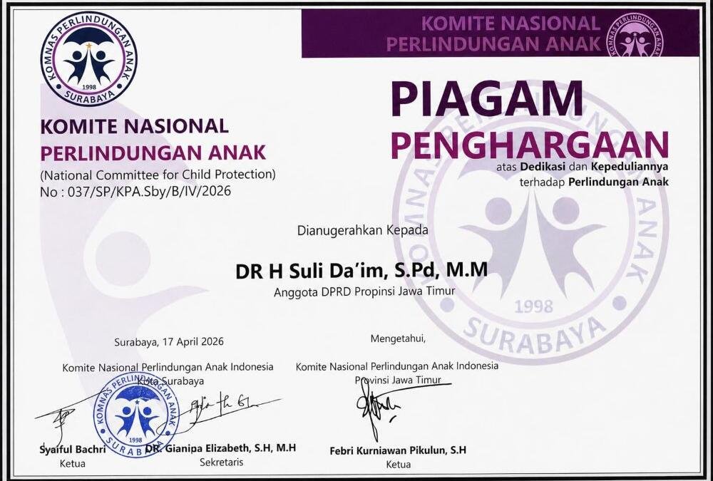 Terima Penghargaan Tokoh Inspiratif Peduli Anak, Suli Da’im Ajak Semua Pihak Lindungi Anak di Era Digital