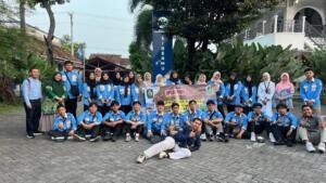 Upgrading PR IPM Smamda Surabaya, Kader Belajar AI dan Masa Depan Digital di SiberMu