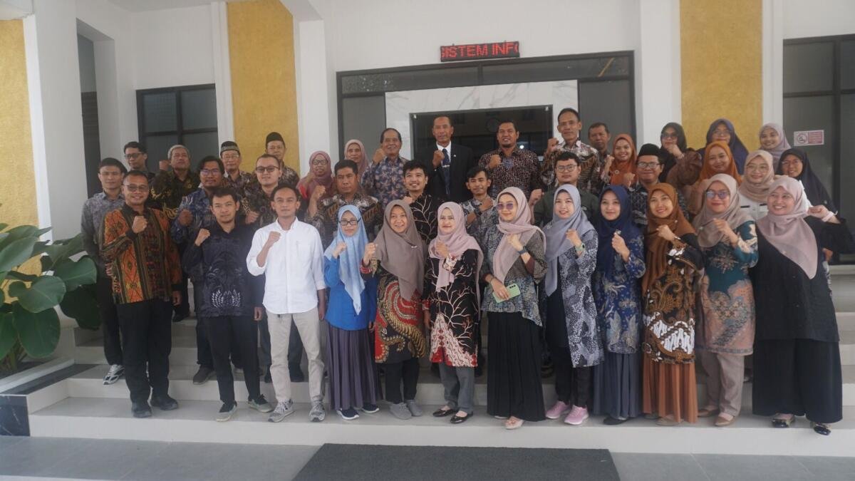 Wamen Fauzan Dorong UMJT Jadi Kampus Besar, Kuncinya Loyalitas dan Budaya Kerja