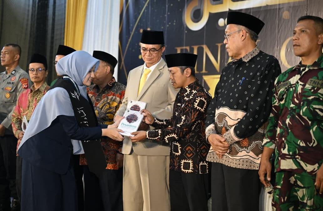 Wamendikdasmen Fajar: Santri Al-Furqon Harus Tumbuh Menjadi Generasi Rabbani