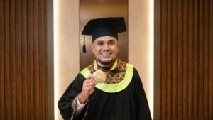 Kisah dr Ibrahim Sengaji, Wisudawan Umsura yang Wujudkan Mimpi Hadirkan Layanan Kesehatan di NTT