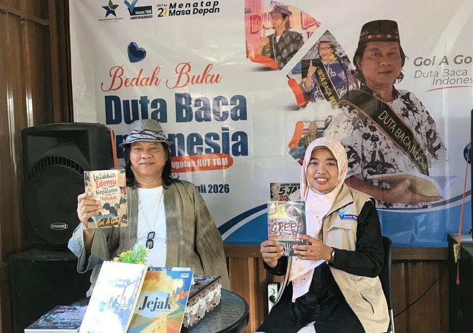 Bedah Buku Bersama Gol A Gong, FTBM Bojonegoro Perkuat Gerakan Literasi Masyarakat