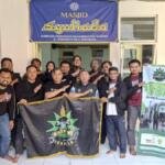 BikersMu Surabaya Bersihkan Masjid dan Wakafkan Al-Qur’an Braille