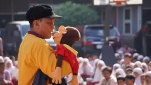Dongeng Kak Tobi Semarakkan Pensil Warna 2026 di SD Mugres