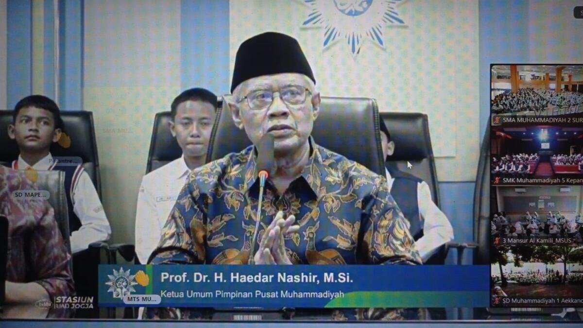 Fortasi Smamda Surabaya, Haedar Nashir Ajak Siswa Bangga Bersekolah di Muhammadiyah