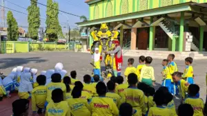 Gempar SD Mutu Kagumi Ditutup Meriah dengan Badut dan Robot Transformers