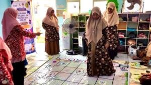 Guru PAUD Aisyiyah Belajar Coding Unplugged Bersama Tim Abdimas Umsida