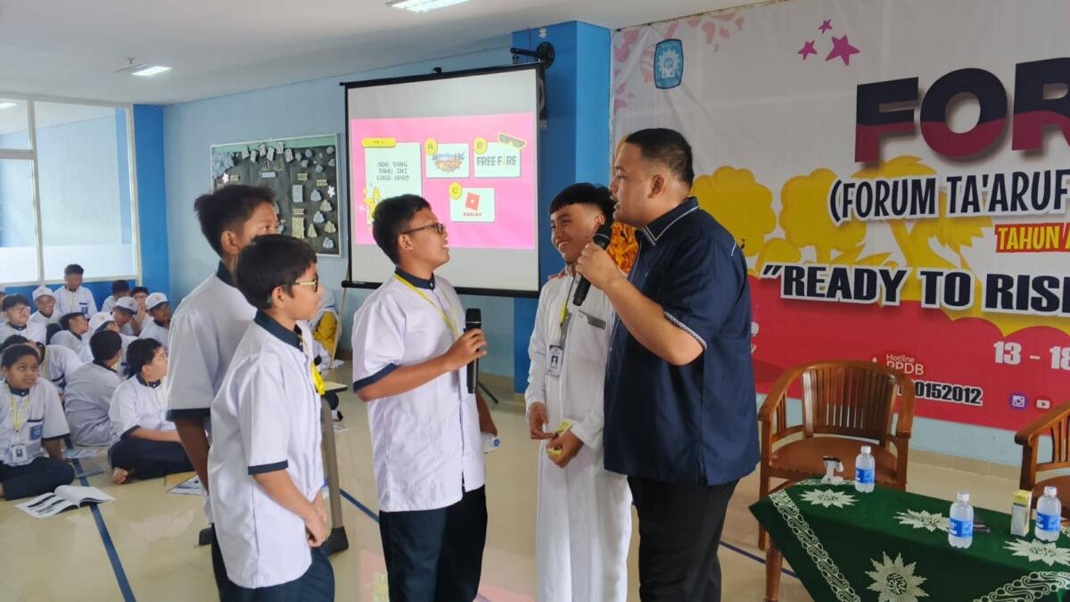 Hadiri Fortasi Spemma Surabaya, Ketum PP IPM Tanamkan Semangat Kader Berkemajuan kepada Siswa Baru