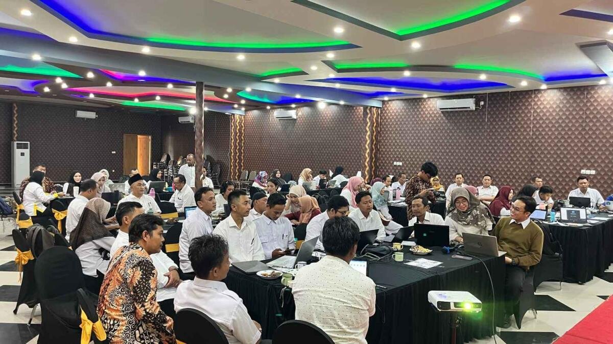 IHT Hari Pertama SMK Models: Pengawas SMK Banyuwangi Kawal Langsung Peningkatan Kapabilitas Pendidik