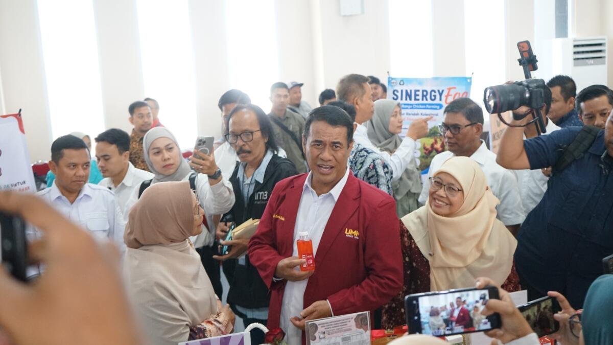 Inovasi Herbal UMM untuk Atasi Anemia Dipuji Mentan Amran di Pameran MCEBI 2026
