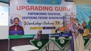 Jalur Bumi dan Jalur Langit, Formula Ustazah Hafsoh Siapkan Siswa Hadapi TKA