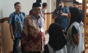 Jurnalis Cilik Sekolah Kreatif Baratajaya Dapat Pesan saat Wawancarai Abdul Mu’ti 