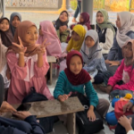 KKN 21 Umsura Rutin Dampingi Santri TPQ di Desa Kemiri