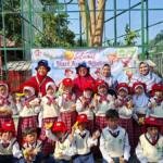 Ikwam SD Almadany Bagikan 480 Paket Pisang dan Roti pada Peringatan Hari Anak Nasional