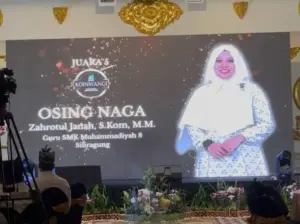 Banggakan Dunia Pendidikan, Guru SMK Muhammadiyah 8 Siliragung Terima Penghargaan Bupati Banyuwangi di Koinwangi 2026