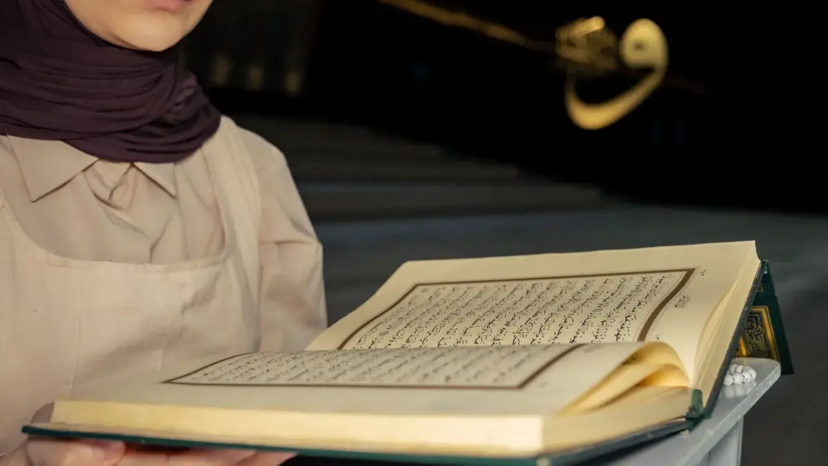 Al-Qur’an, Sahabat Sejati Dunia Akhirat yang Memberi Syafaat pada Hari Kiamat