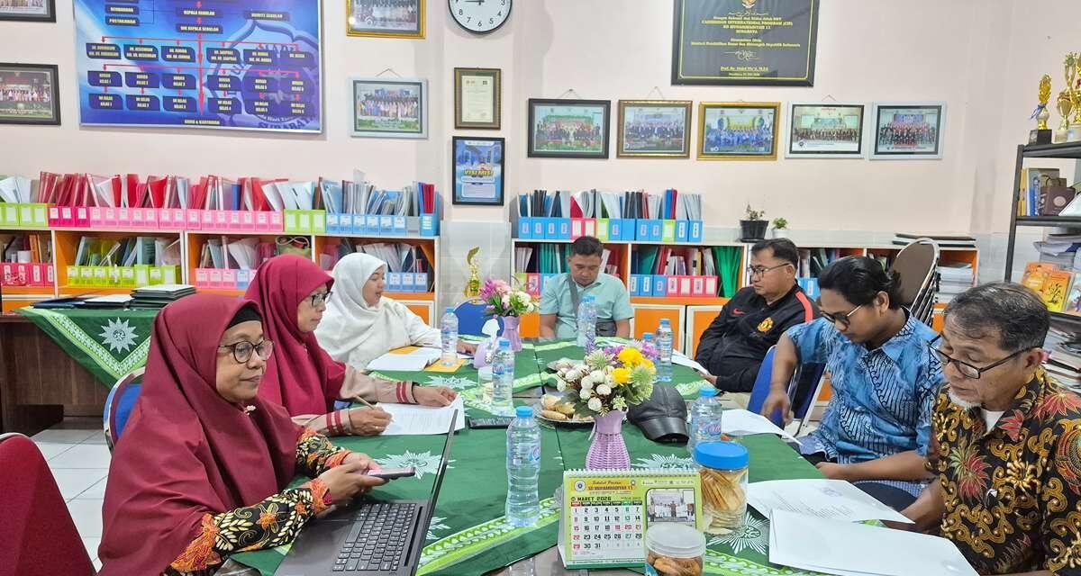 Perkuat Pelayanan dan Keamanan, SD Muhlas Bekali Security dengan SOP Baru Tahun Ajaran 2026/2027