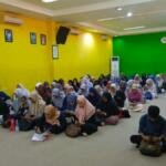 Shadow Teacher Sekolah Kreatif Baratajaya Perkuat Layanan Pendidikan Inklusif