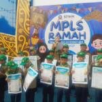 MPLS Ramah SD Muhammadiyah Manyar Ditutup dengan Penguatan Karakter, Demokrasi, dan Deklarasi Sekolah Happy Tanpa Bully