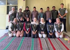 Mengubah Keterbatasan Menjadi Pengabdian: Kisah Hangat Penerimaan Mahasiswa KKN Umla di Desa Labuhan