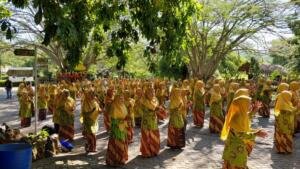 Ratusan Kader PRA Payaman Semarakkan Milad ke-109 Aisyiyah dengan Senam Bahagia di Wisata Alam Gosari