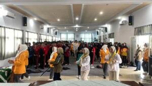 Siswa Baru SMKS Muhammadiyah 4 Glenmore Antusias Ikuti Pengenalan Senam Jingle FORTASI