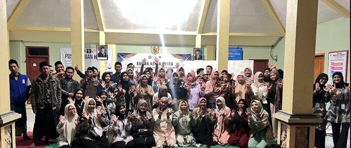 Kreasi Ramah Lingkungan: KKN Umsura Adakan Workshop Pembuatan Lilin Sebagai Upaya Pemanfaatan Limbah Rumah Tangga