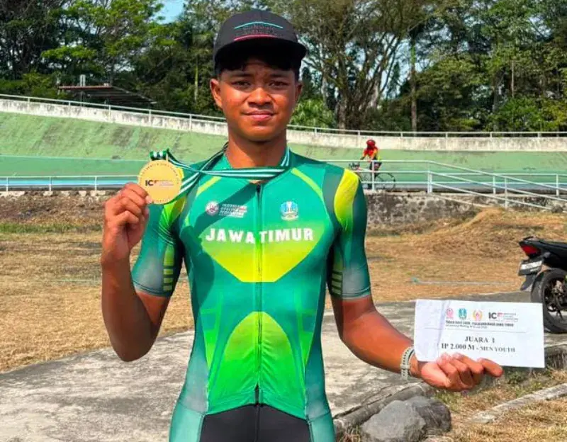 Siswa SMA Muhammadiyah 3 Surabaya Raih Medali Emas Balap Sepeda Track Tingkat Jawa Timur