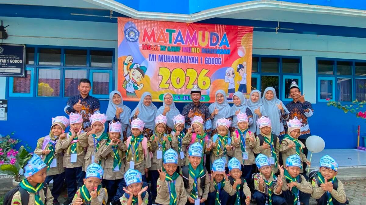Pemotongan Pita dan Balon Warna-warni Semarakkan MATA MUDA MI Muhammadiyah 1 Godog