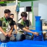 KKN 33 Umsura Sosialisasikan Teknologi Tepat Guna dan Serahkan Mesin Pencacah Sampah di Kalisari