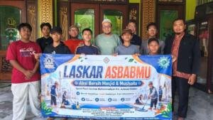 Aksi Bersih Masjid dan Musala Jadi Pilihan Santri Panti Asuhan Muhammadiyah KH. Achmad Dahlan Mengisi Liburan Sekolah