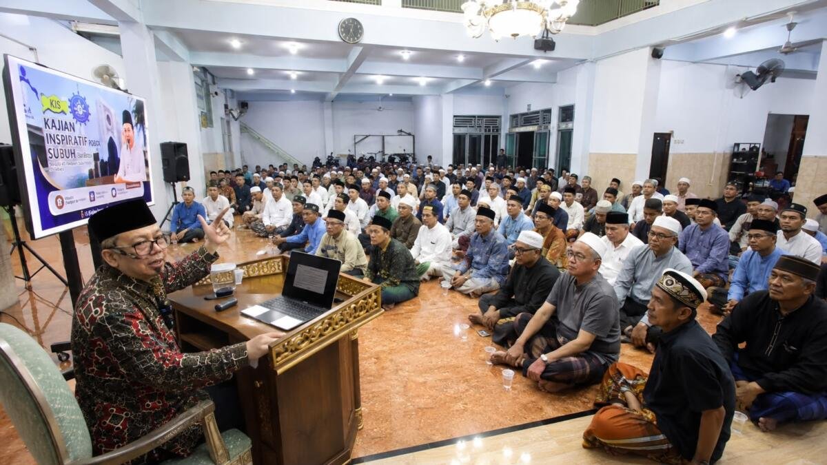 Dunia di Tangan, Akhirat di Hati: Pesan Kajian Inspiratif Subuh Masjid Attaqwa Pogot