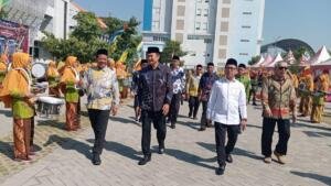 Ribuan Anggota Aisyiyah Lamongan Padati Dome Umla, Semarakkan Milad ke-109 dengan Drumband Emak-emak
