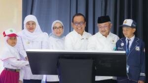 Mendikdasmen, Menko PMK, Menteri PPPA, dan Gubernur Jatim Luncurkan Gernas Rana