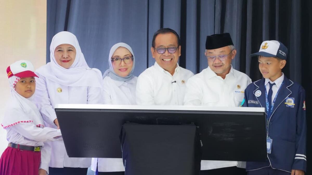 Mendikdasmen, Menko PMK, Menteri PPPA, dan Gubernur Jatim Luncurkan Gernas Rana