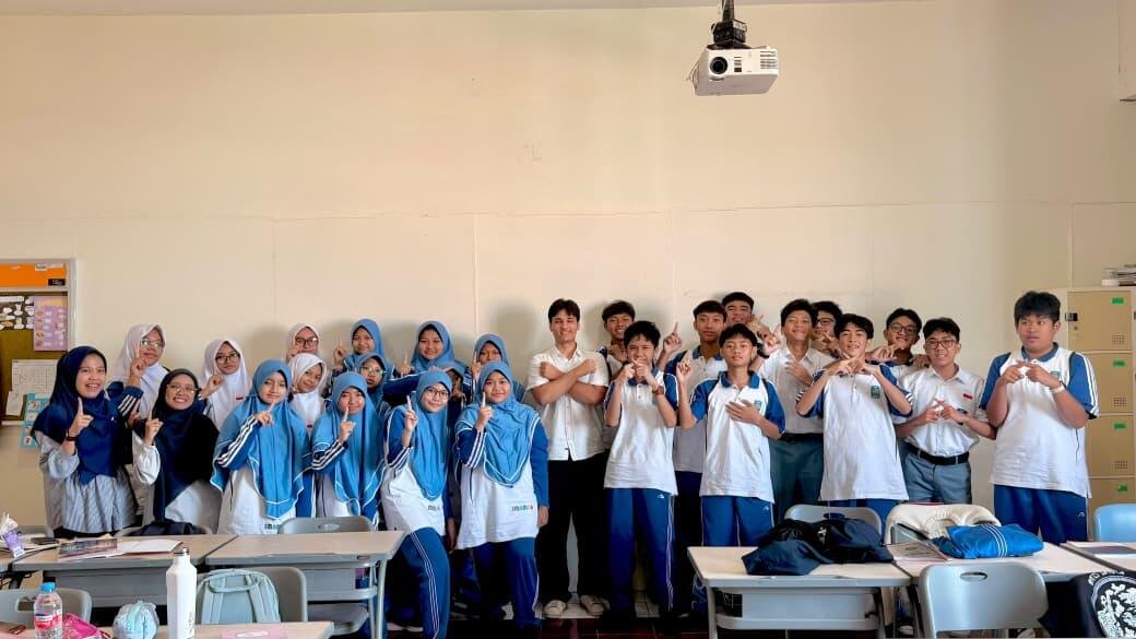 Kunjungan Mahasiswa Turki ke Smamda Surabaya Perkaya Wawasan Siswa Program Internasional