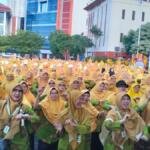 Lautan Kuning Semangat Berkemajuan, Milad Aisyiyah ke-109 Surabaya Satukan 1.500 Perempuan Inspiratif