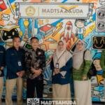 Madtsamuda Bagikan Praktik Digitalisasi Sekolah kepada SD Muhammadiyah GKB Gresik
