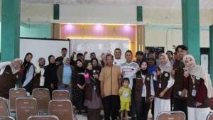 Mahasiswa KKN Umsura Dampingi UMKM Kerupuk Puli Desa Sebani lewat Digital Marketing