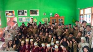 Mahasiswa KKN Umsura Edukasi Stop Bullying pada MPLS SDN Karangsemi 03 Nganjuk
